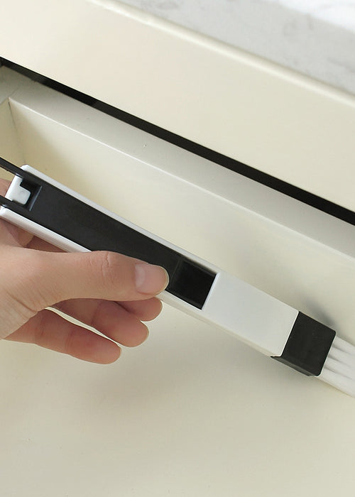 Window groove cleaning brush